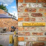 Brecks Farm - The Parlour